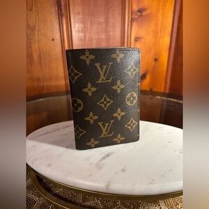 Louis Vuitton passport cover/card holder